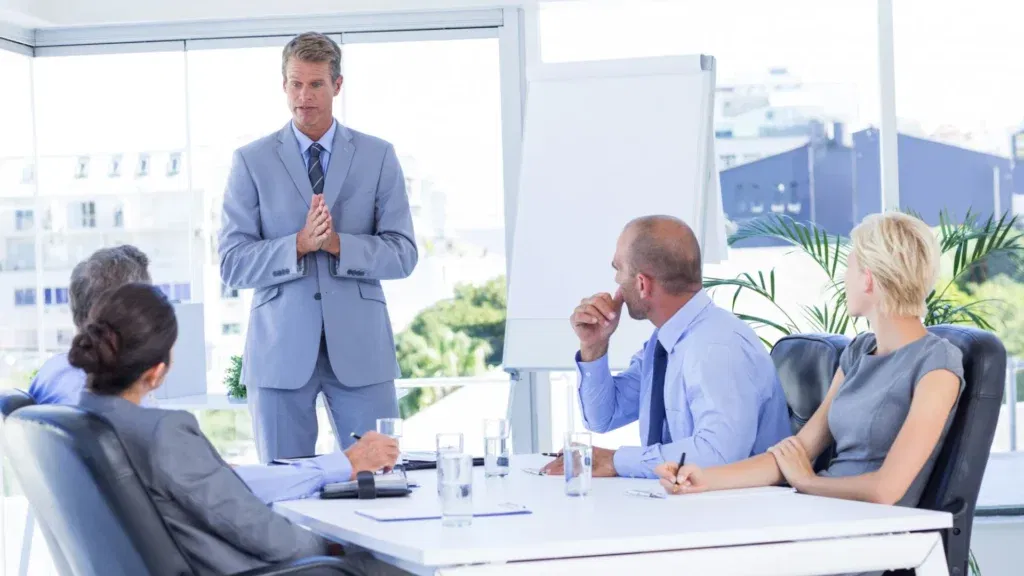 Wie Interim Manager den Wissenstransfer in Unternehmen fördern